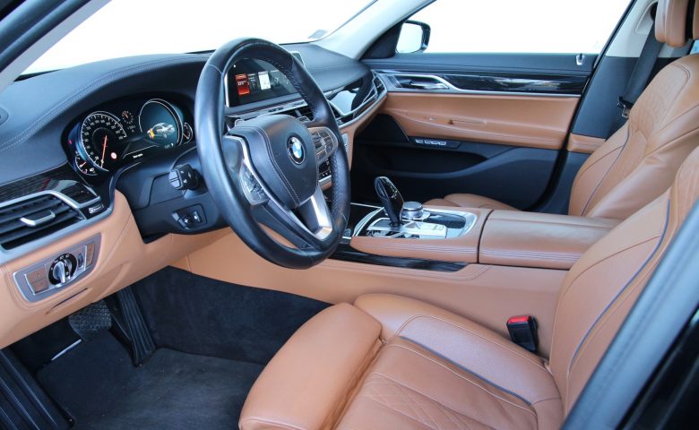 BMW 730