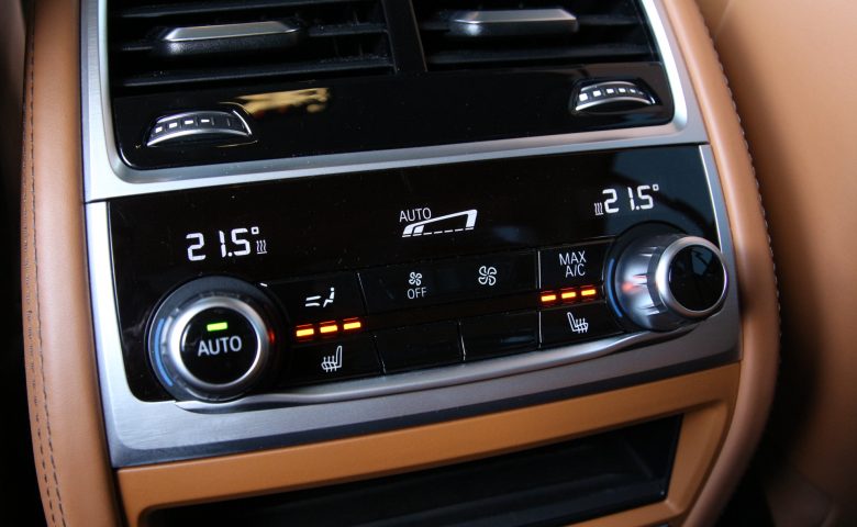 BMW 730
