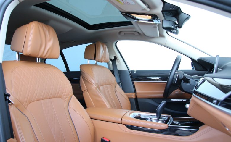 BMW 730