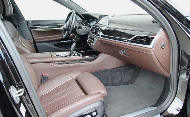 BMW 760
