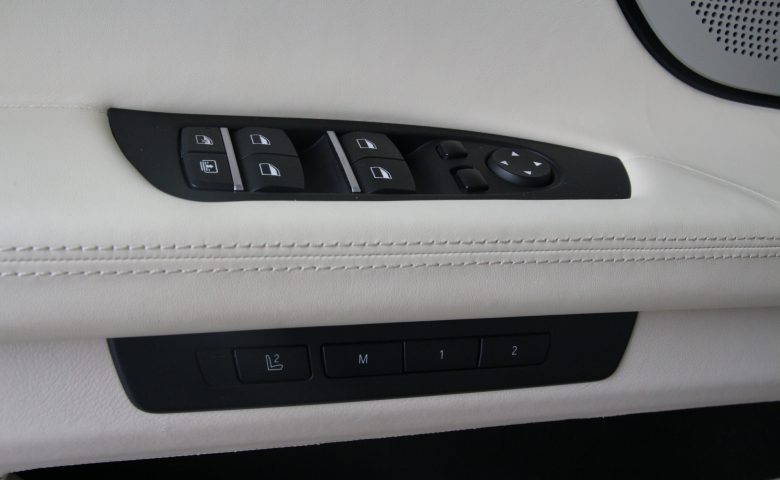BMW 750