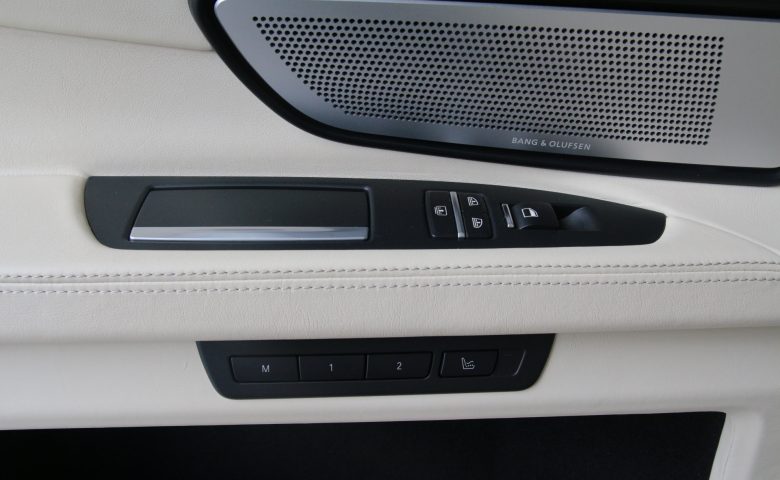 BMW 750