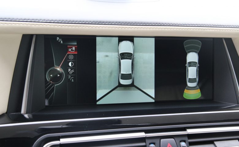BMW 750