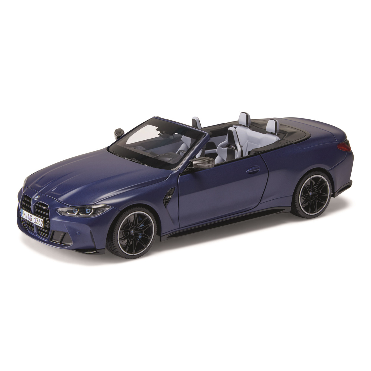 BMW M4 G83 miniatūra 1:18