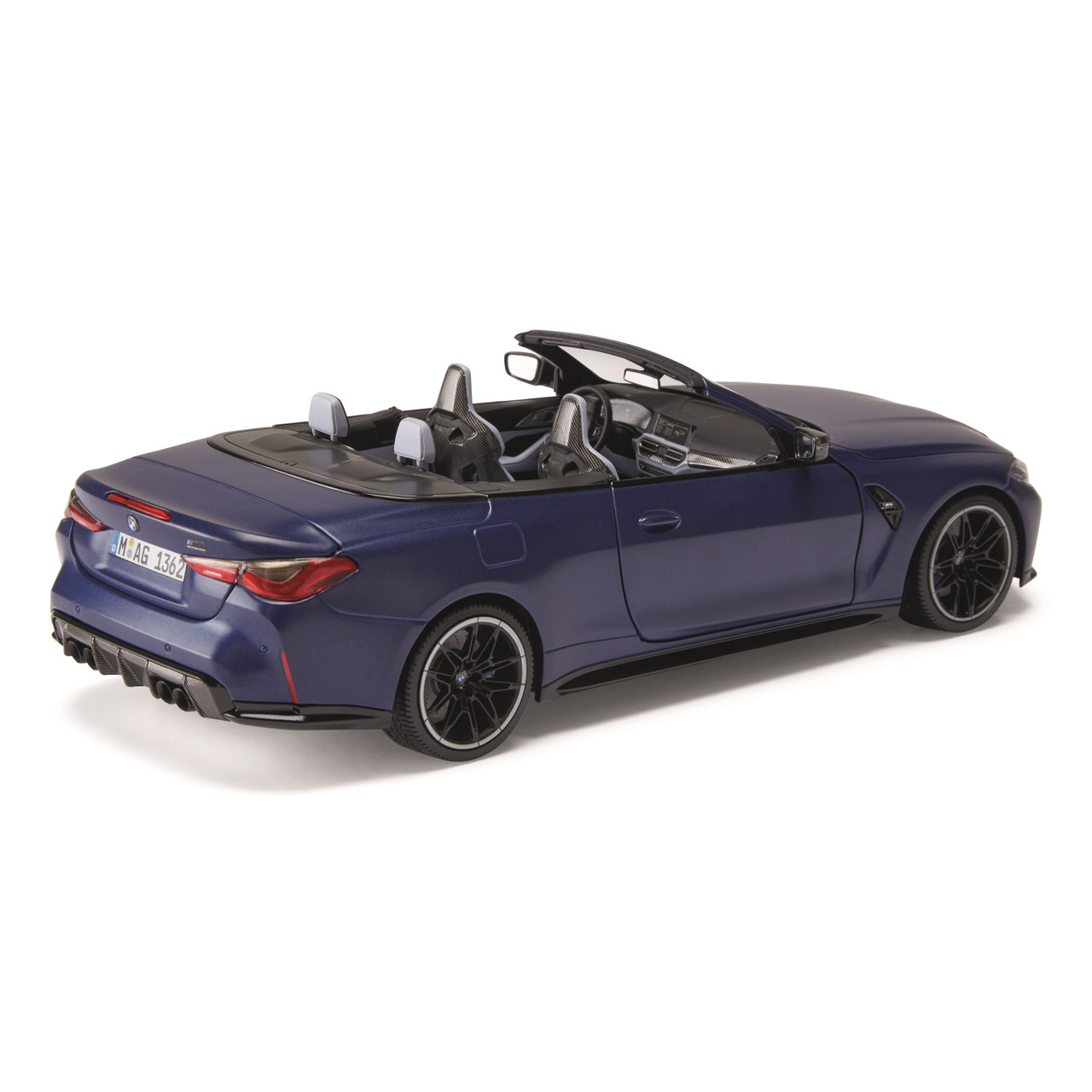 BMW M4 G83 miniatūra 1:18