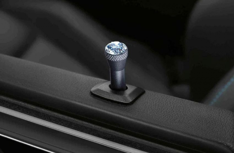 Swarovski durvju aizslēgšanas pogas (tapas) BMW automašīnām.
